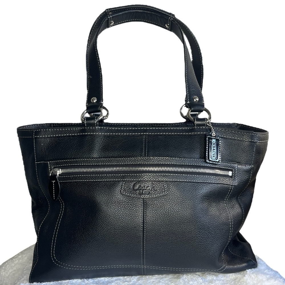 Coach Black Leather Shoulder Bag
